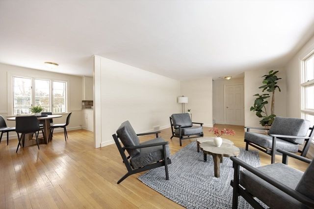 15 Alroy Rd, Weymouth, MA 02190