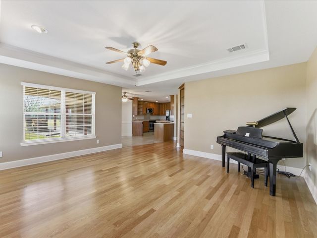 6671 Fm 660, Ennis, TX 75119