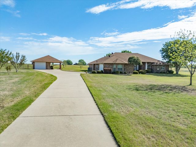 6671 Fm 660, Ennis, TX 75119