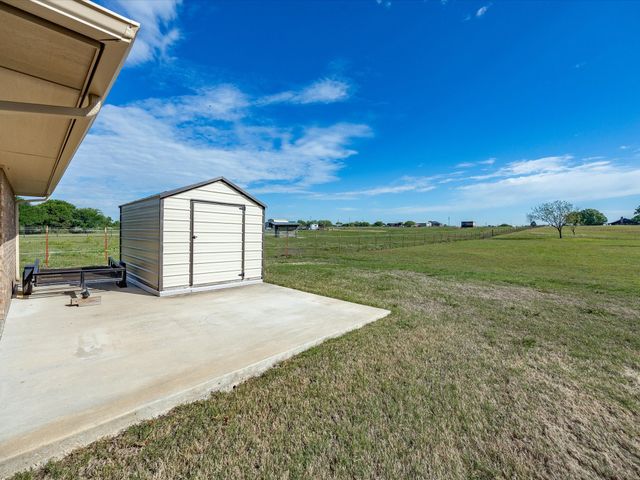 6671 Fm 660, Ennis, TX 75119