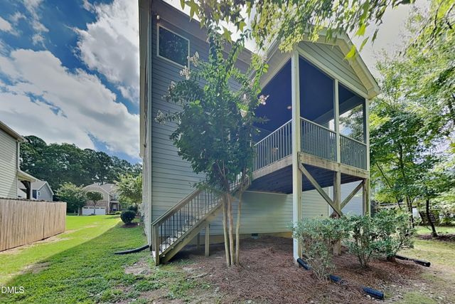 8121 Wheeler Wds, Apex, NC 27539