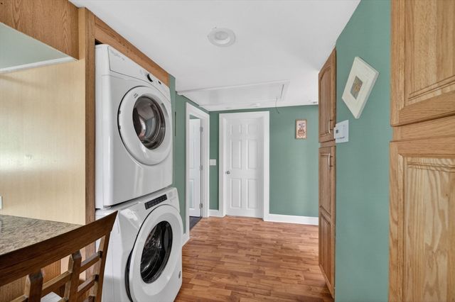26 Oriole Street, New Bedford, MA 02745