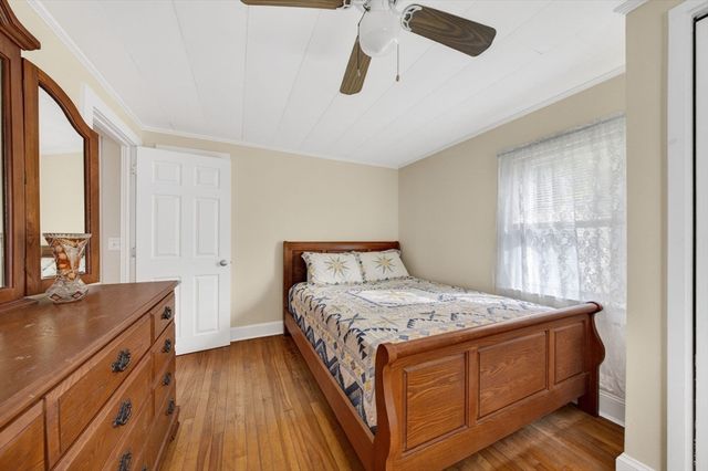 26 Oriole Street, New Bedford, MA 02745