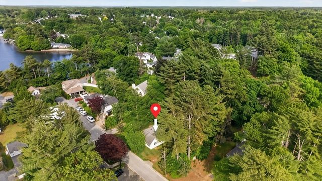 26 Oriole Street, New Bedford, MA 02745
