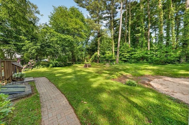 26 Oriole Street, New Bedford, MA 02745
