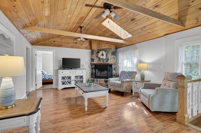 26 Oriole Street, New Bedford, MA 02745