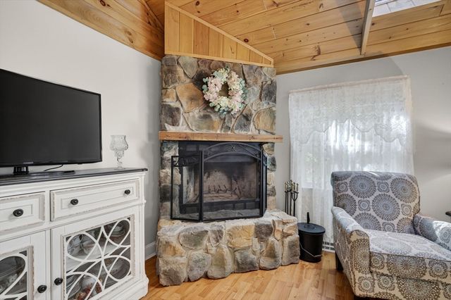 26 Oriole Street, New Bedford, MA 02745