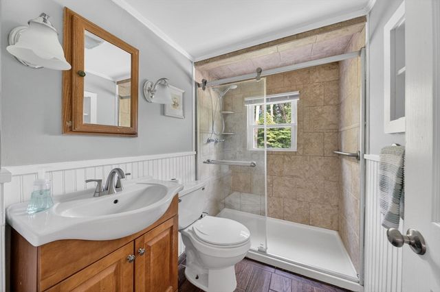 26 Oriole Street, New Bedford, MA 02745
