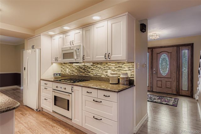 7607 S Pierce Way, Littleton, CO 80128