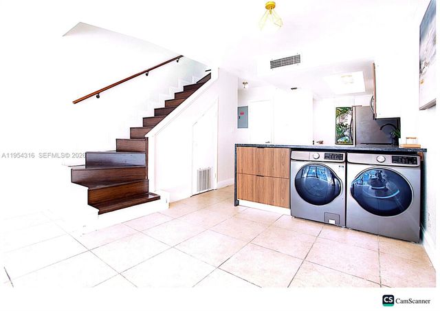 1531 SE 15th St 5, Fort Lauderdale, FL 33316