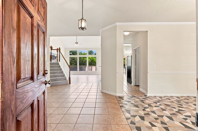 718 Desert Bluff, San Antonio, TX 78258