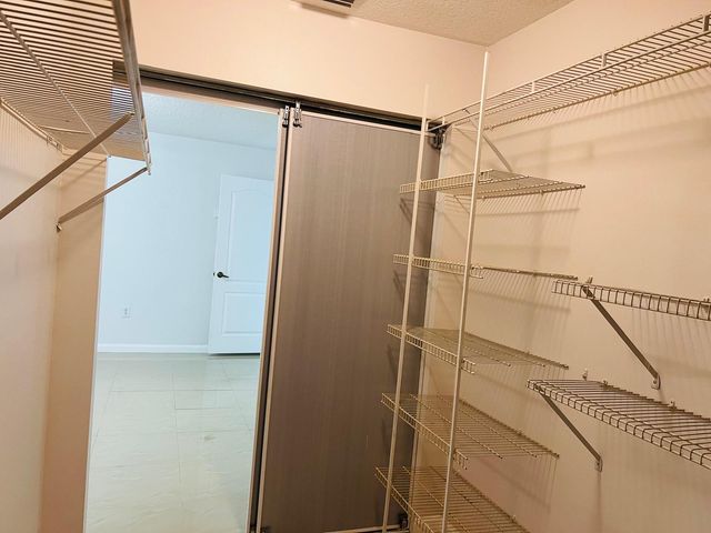 11534 NW 4th Manor, Coral Springs, FL 33071