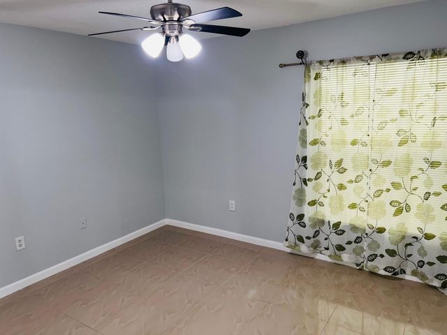 11534 NW 4th Manor, Coral Springs, FL 33071