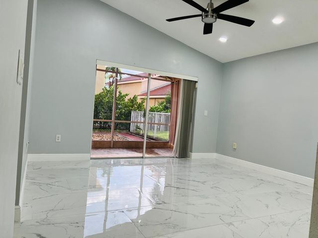 11534 NW 4th Manor, Coral Springs, FL 33071