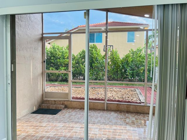 11534 NW 4th Manor, Coral Springs, FL 33071