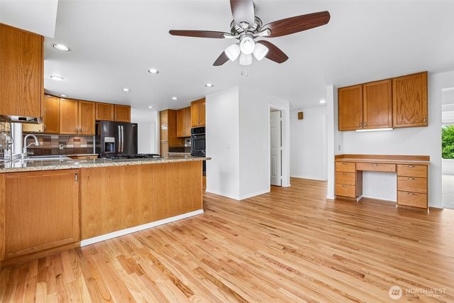 5223 68th Drive NE, Marysville, WA 98270