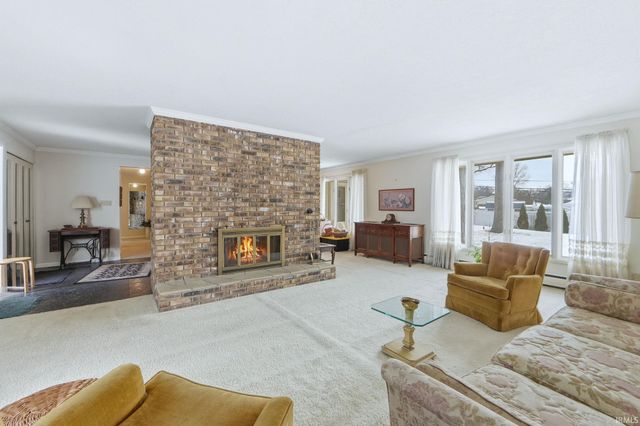 4002 Dalewood Drive, Fort Wayne, IN 46815