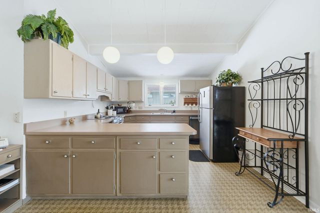 4002 Dalewood Drive, Fort Wayne, IN 46815