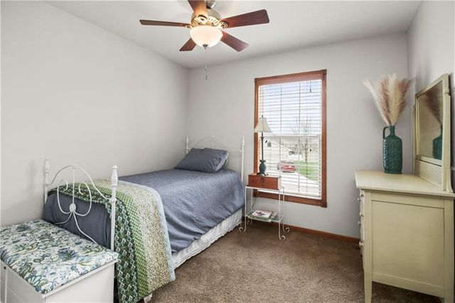 2337 Overbrook Drive, Blue Springs, MO 64029