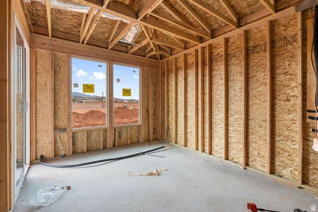 2385 PATRCIA DR, Santa Clara, UT 84765