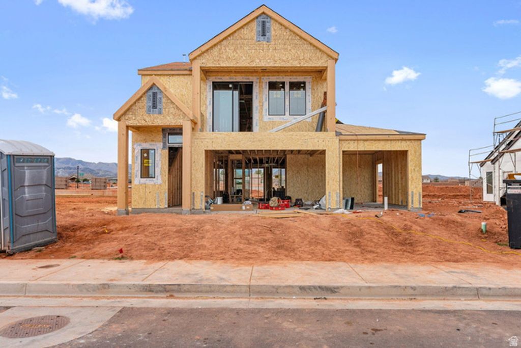 2385 PATRCIA DR, Santa Clara, UT 84765