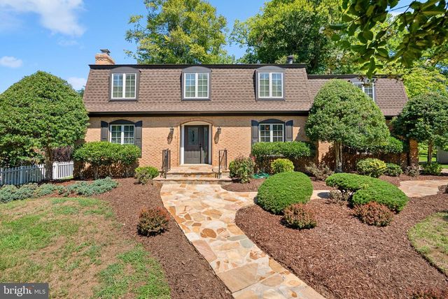 221 SURREY CIRCLE DR S, Fort Washington, MD 20744