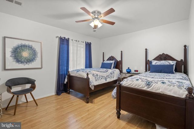 221 SURREY CIRCLE DR S, Fort Washington, MD 20744