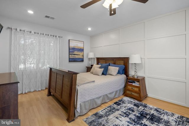 221 SURREY CIRCLE DR S, Fort Washington, MD 20744