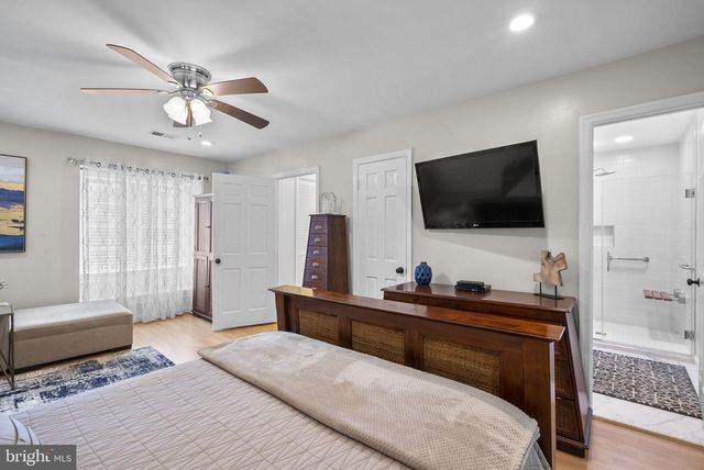 221 SURREY CIRCLE DR S, Fort Washington, MD 20744
