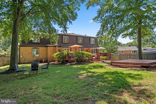 221 SURREY CIRCLE DR S, Fort Washington, MD 20744