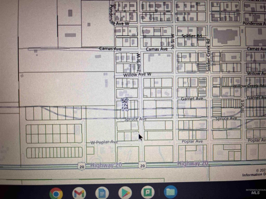 314 W Garnet Ave, Fairfield, ID 83327 photo 4