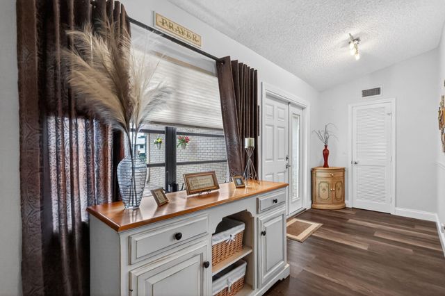 10659 Greentrail Drive S, Boynton Beach, FL 33436