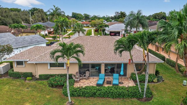 10659 Greentrail Drive S, Boynton Beach, FL 33436