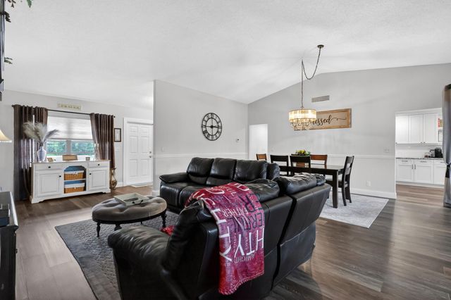 10659 Greentrail Drive S, Boynton Beach, FL 33436