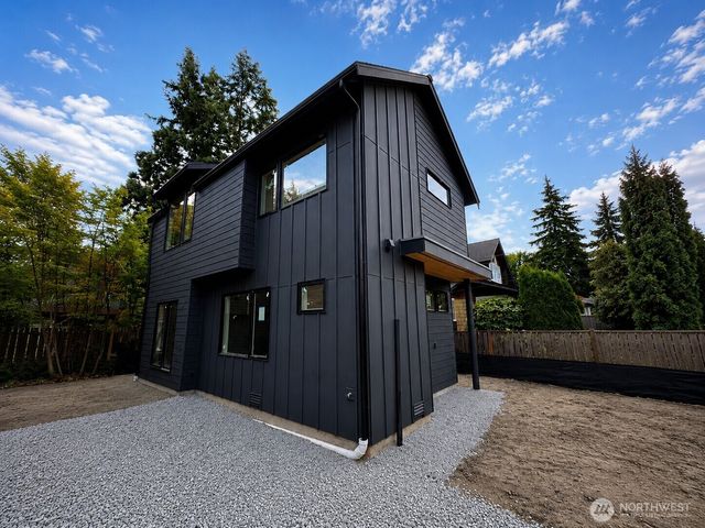4909 SW Canada Drive, Seattle, WA 98136