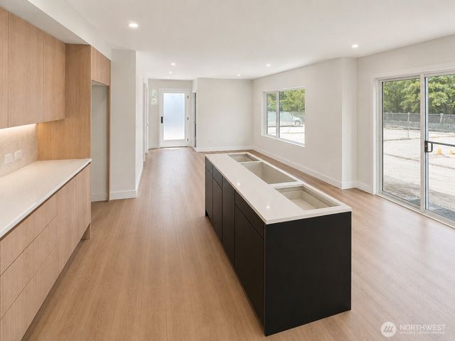 4909 SW Canada Drive, Seattle, WA 98136