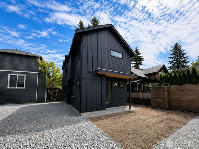 4909 SW Canada Drive, Seattle, WA 98136