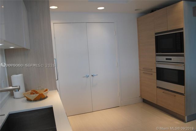 17301 Biscayne Blvd 1211, North Miami Beach, FL 33160