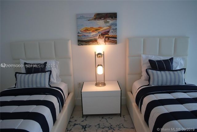 17301 Biscayne Blvd 1211, North Miami Beach, FL 33160