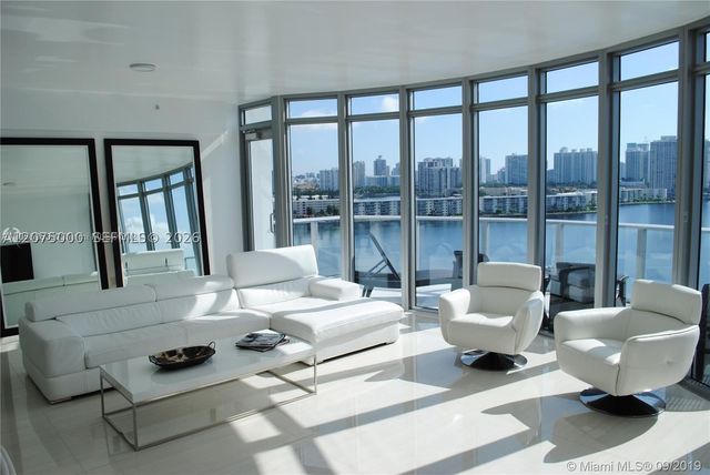 17301 Biscayne Blvd 1211, North Miami Beach, FL 33160