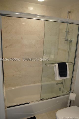 17301 Biscayne Blvd 1211, North Miami Beach, FL 33160