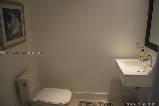 17301 Biscayne Blvd 1211, North Miami Beach, FL 33160