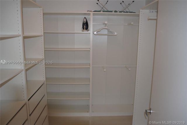 17301 Biscayne Blvd 1211, North Miami Beach, FL 33160