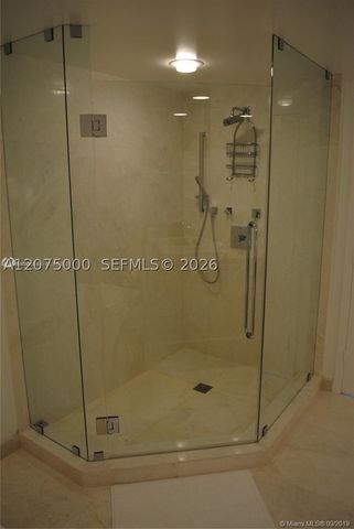 17301 Biscayne Blvd 1211, North Miami Beach, FL 33160
