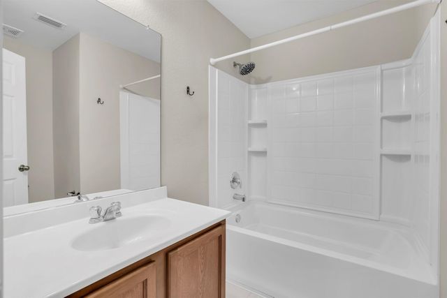 321 Silver Lake Trail, Fort Worth, TX 76140