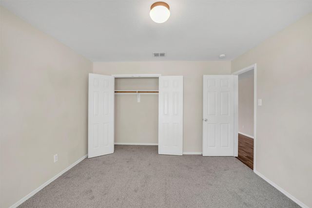 321 Silver Lake Trail, Fort Worth, TX 76140