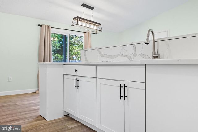 2254 SANDALWOOD DR, Waldorf, MD 20601