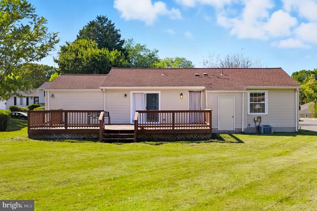 2254 SANDALWOOD DR, Waldorf, MD 20601