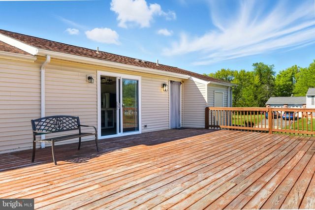 2254 SANDALWOOD DR, Waldorf, MD 20601
