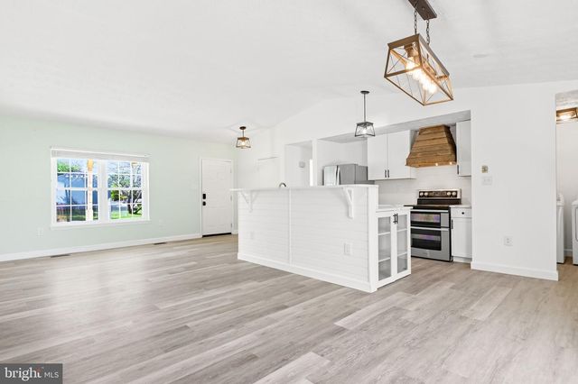 2254 SANDALWOOD DR, Waldorf, MD 20601